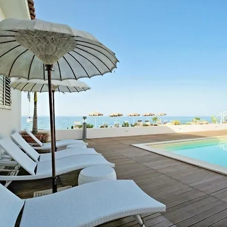 Charmante Mit Grosser Terrasse Pezzi di Gala