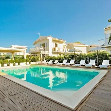 Charmante Mit Grosser Terrasse Apartment *