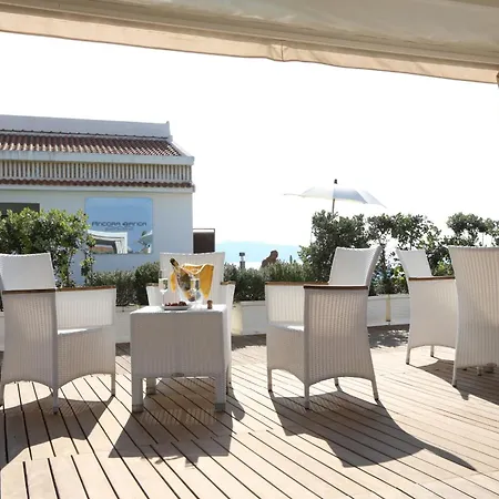 Apartment Charmante Mit Grosser Terrasse