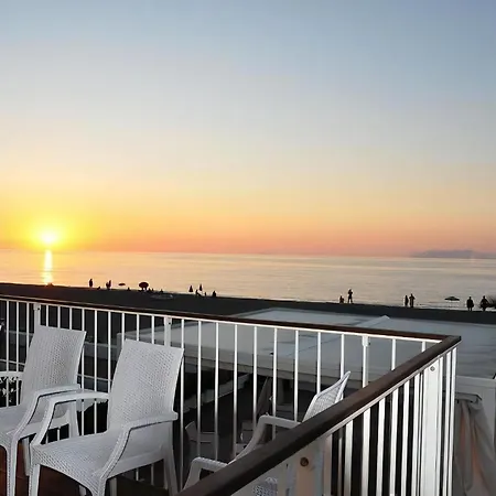 Charmante Mit Grosser Terrasse Pezzi di Gala